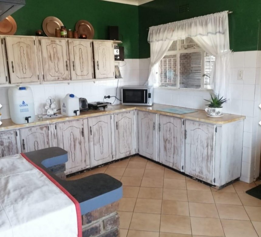 5 Bedroom Property for Sale in Sasolburg Free State